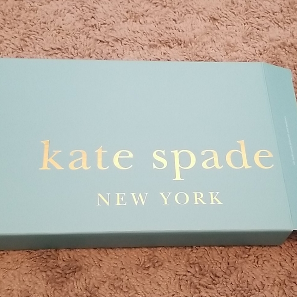 Kate Spade Pierrepont Place Two-Piece Serve Set - Picture 3 of 6